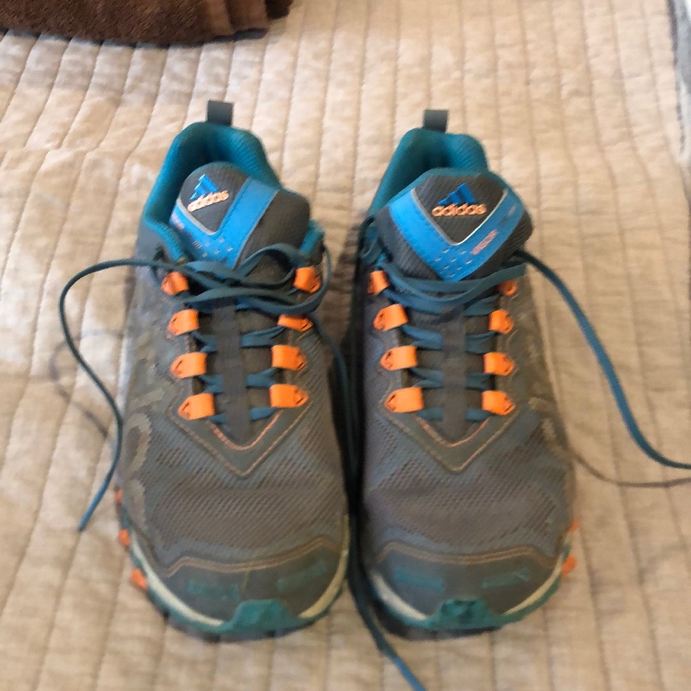 Adidas tennis shoes